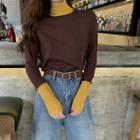 Contrast Turtleneck T-shirt