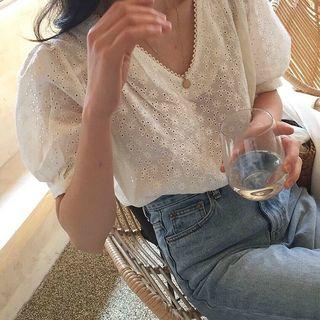 Short-sleeve Perforated Top White - One Size