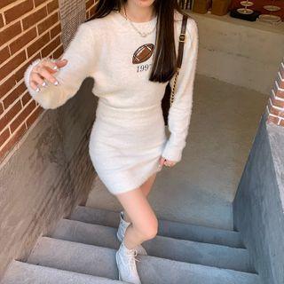 Printed Sweater + Slim-fit Mini Skirt