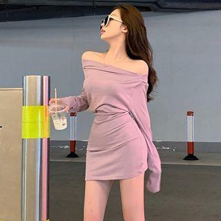 Off-shoulder Long-sleeve Plain Dress