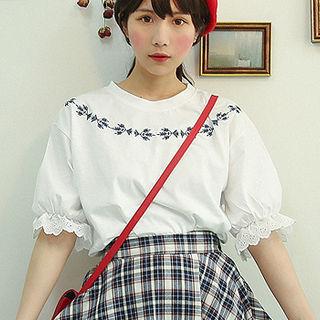 Lace-trim Embroidered T-shirt