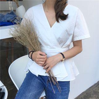 Buttoned Back Short-sleeve Peplum Blouse