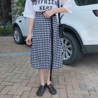 Set: 3/4-sleeve Lettering T-shirt + Plaid Midi Skirt
