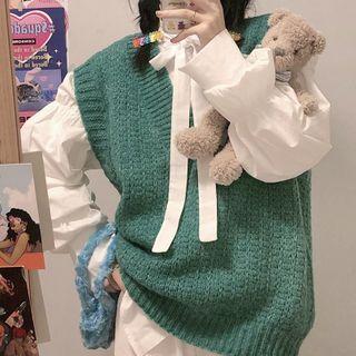 Plain Ribbon Blouse / V-neck Knit Vest