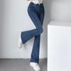 Mid Rise Fared Jeans