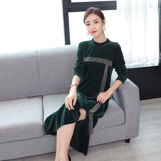 Side Slit Velvet Long-sleeve A-line Dress