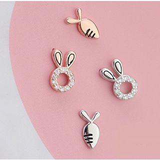 Rhinestone Rabbit & Carrot Non-matching Earring