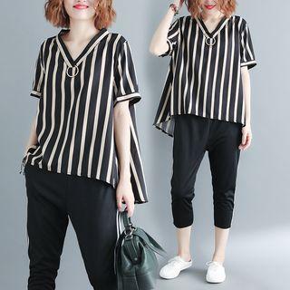 Set: Striped Short-sleeve V-neck T-shirt + Capri Sweatpants