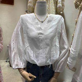 Cut-out Lace Panel V-neck Chiffon Top
