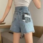 Print Patch Frayed Denim Hot Pants