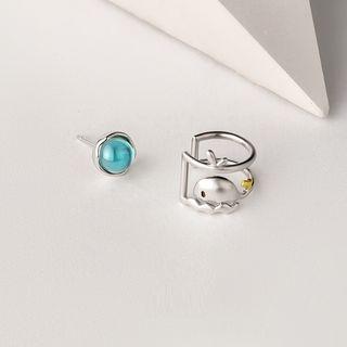 Non-matching Whale Stud Earring 1 Pair - One Size