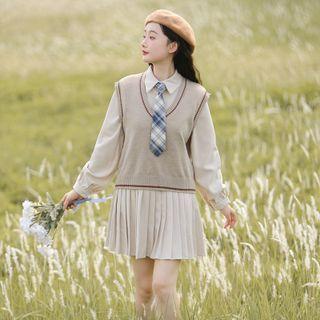 Set: V-neck Knit Vest + Long-sleeve Pleated Shirtdress