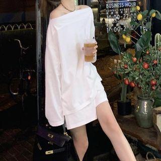 Long Sleeve Off-shoulder Oversized Top / Shorts