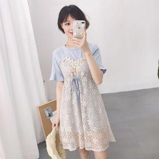 Set: Crew-neck Short-sleeve T-shirt + Lace Spaghetti Strap Dress