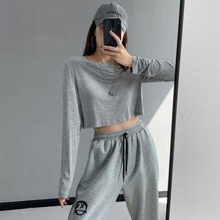 Stretched Loose-fit Crop T-shirt
