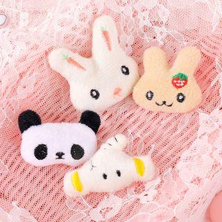 Fluffy Animal Head Brooch