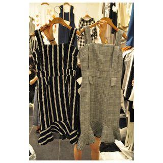 Ruffle Hem Jumper Dress
