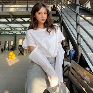 Detachable Sleeve T-shirt