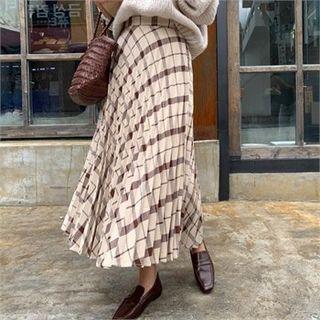 Band-waist Checked Pleated Skirt Brown - One Size