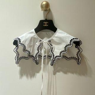 Eyelet-lace Capelet Ivory - One Size