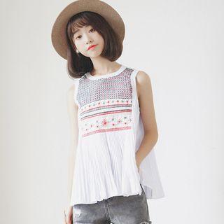 Patterned Accordion Sleeveless Top