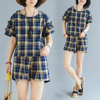 Set: Short-sleeve Plaid Ruffled Blouse + Shorts