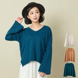 Slit-side V-neck Sweater