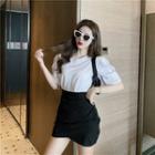 Short-sleeve T-shirt / Crinkled Mini Fitted Skirt