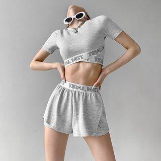 Lettering Mock Two-piece Crop T-shirt / Cotton Shorts