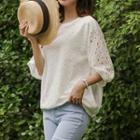 Balloon-sleeve Lace-panel T-shirt