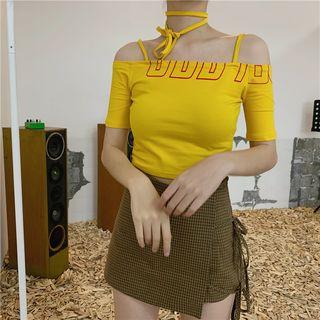 Printed Cold Shoulder Short-sleeve T-shirt / Checked Skort