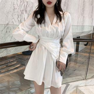 Lantern-sleeve V-neck Tie Waist Plain Dress