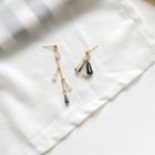 Non-matching Crystal Earring/ Clip-on Earring