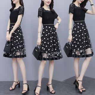 Short-sleeve Lace Floral Mesh A-line Midi Dress