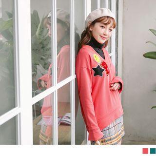 V-neck Letter Applique Top