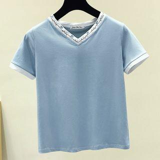 V-neck Contrast Trim Embroidered T-shirt