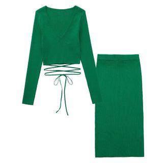 V-neck Knit Top / Midi Pencil Skirt