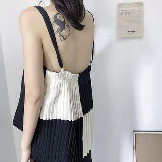 Two-tone Pleated Back Camisole Top