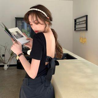 Plain Open-back Short-sleeve Slim-fit Top