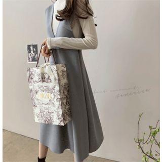 Sleeveless V-neck Wool Blend Dress