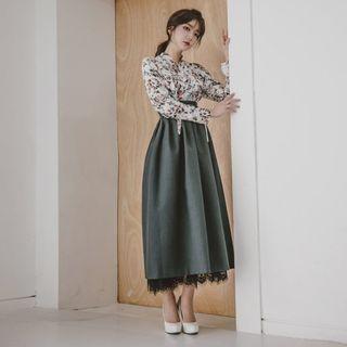 Set: Hanbok Top (floral / Ivory) + Skirt (maxi / Charcoal Gray)