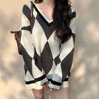 Argyle V-neck Sweater Argyle - Black & White - One Size
