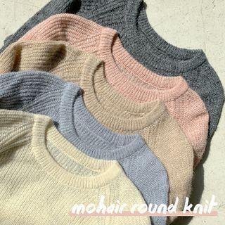Raglan-sleeve Fluffy Sweater
