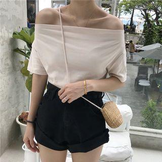 Elbow-sleeve Off-shoulder T-shirt
