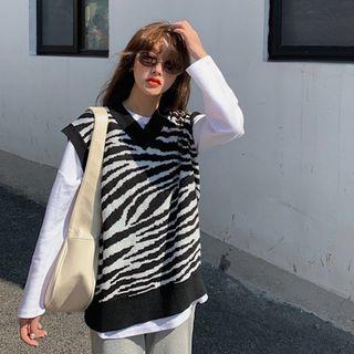 Zebra Print Knit Vest Zebra Print - Black & White - One Size