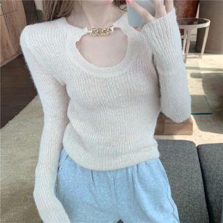 Chain Detail Keyhole Knit Top