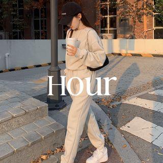 Set: Drop-shoulder Napped Sweatshirt + Jogger Pants