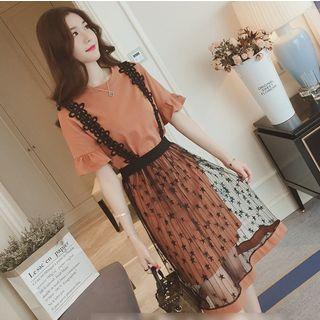 Set: Frilled Short-sleeve T-shirt Dress + Lace Jumper Skirt