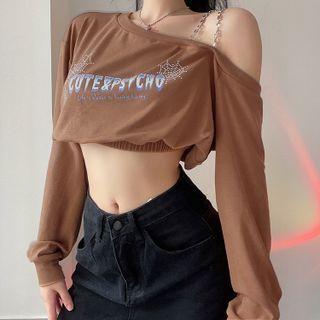 Asymmetric Shoulder Lettering Crop Top