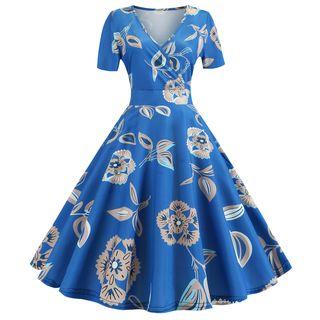 Short-sleeve V-neck Pattern Printed A-line Dress